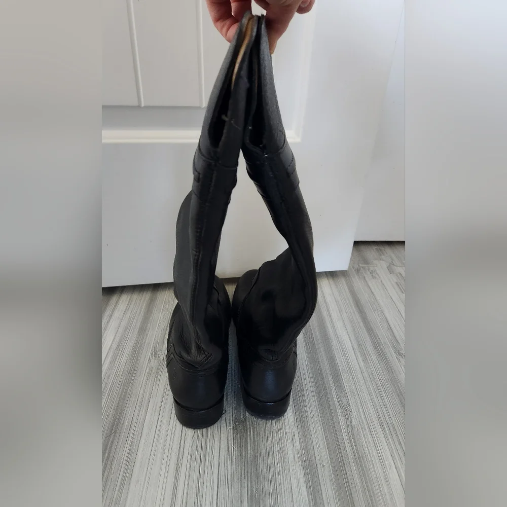 Frye pull on boots - Picture 3 of 6